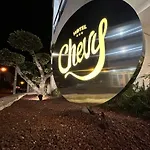 Hotel Chevy &