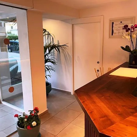 ホテル Chevy & 3*