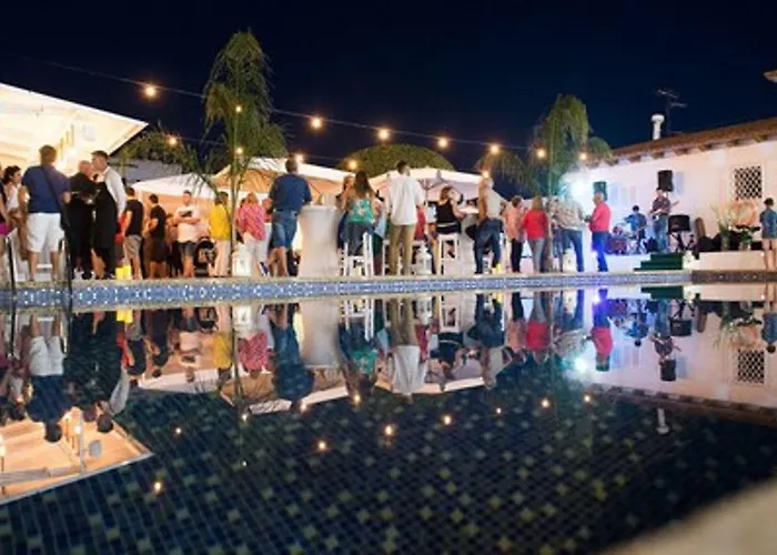 Chevy & Szálloda Cala Ratjada