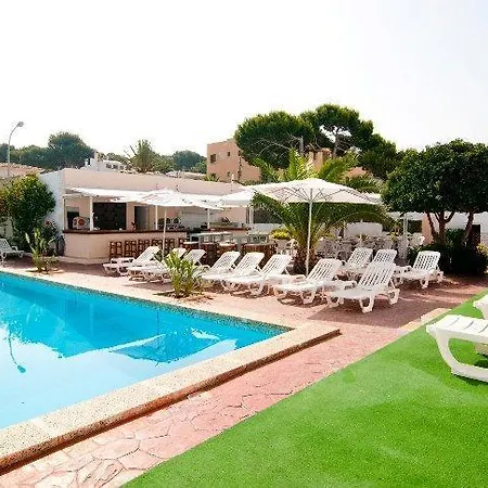 Chevy & Ξενοδοχείο Cala Ratjada (Mallorca)