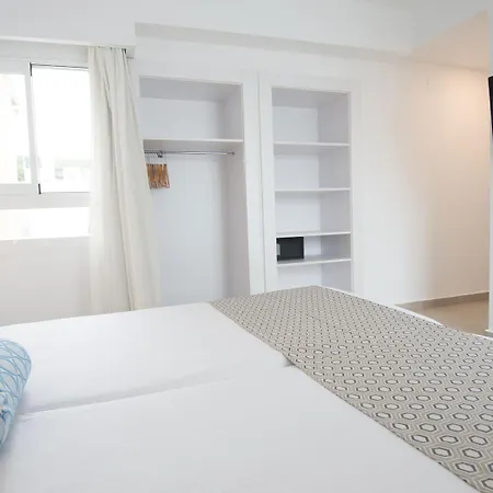 Chevy & Ξενοδοχείο Cala Ratjada (Mallorca)