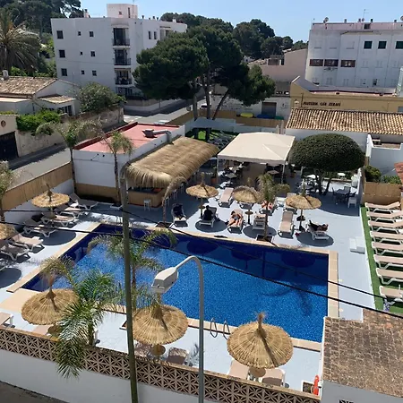 Ξενοδοχείο Chevy & 3*